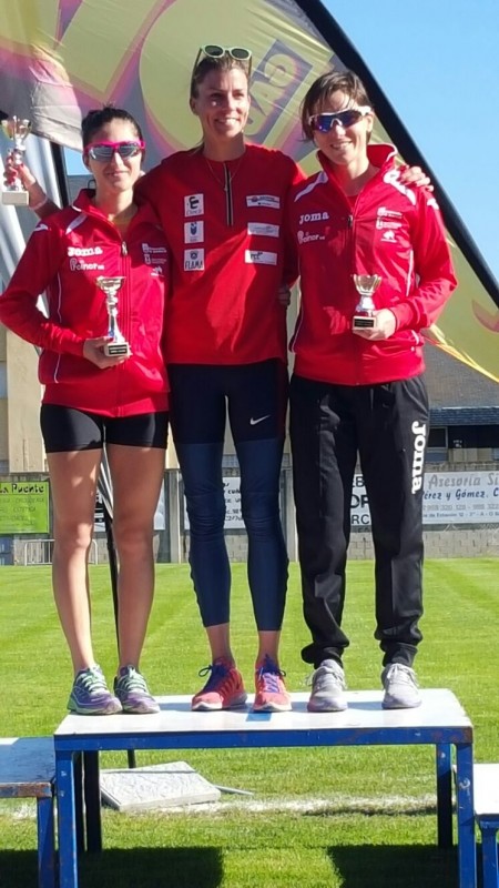 Podium femenino, Os Santiños