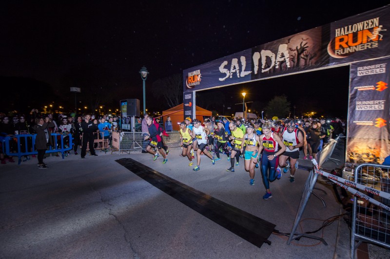 Salida.halloweenrun2015-runners-cesarlloreda-7