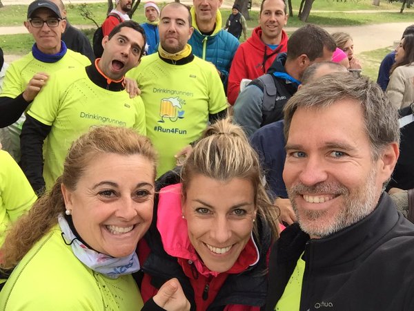 Grupo de amig@s drinkingrunners